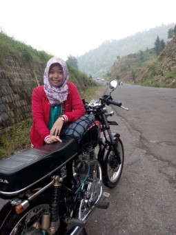 LAdies biker exsplore tawangmangu