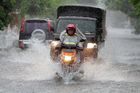 Honda Beat Anti Banjir