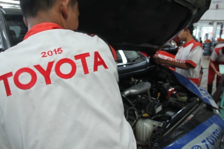 Mekanik Bengkel Toyota