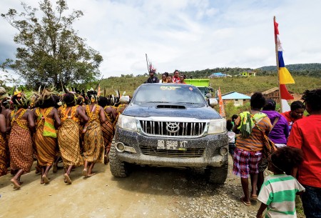 Toyota Hilux di Arfak-Papua