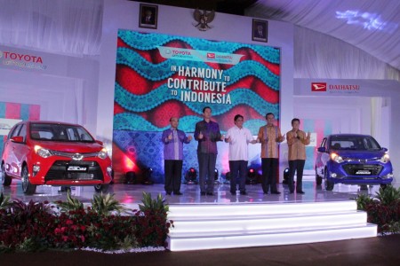 Peluncuran Toyota  Astra Motor  Calya dan  Astra Daihatsu Sigra