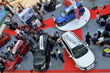 Launching Toyota Yaris Heykers & Lomba Foto Model