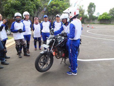 Edukasi Safety Riding by Wahana Honda