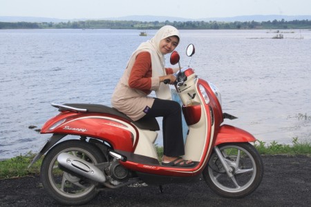 Santai With My Scoopy - 2