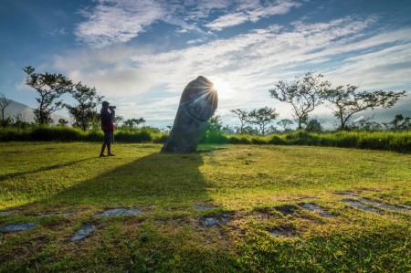 man vs megalith palindo
