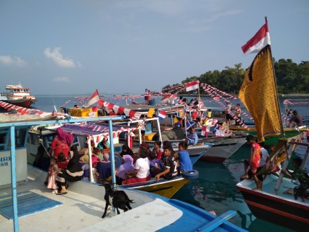 Tasyakuran laut masyarakat pulau panggang