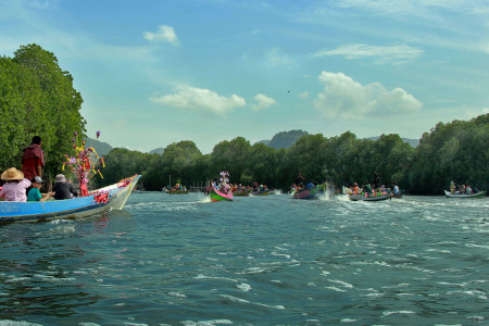 Parade Perahu Maulid