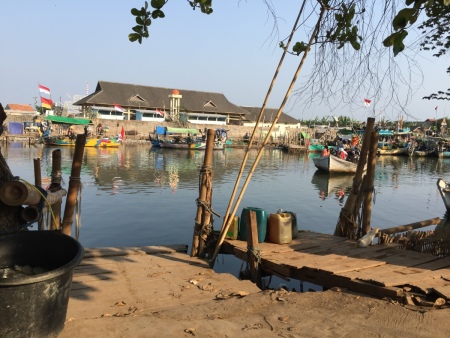 Perahu penyeberangan