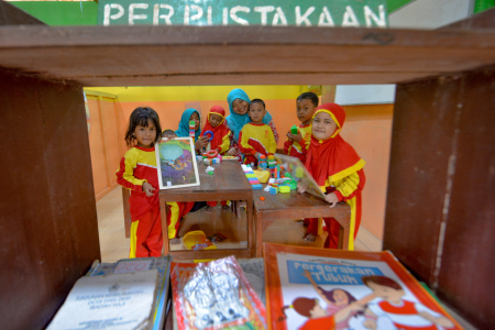 Perpustakaan Anak Desa Kemuning Binaan Astra