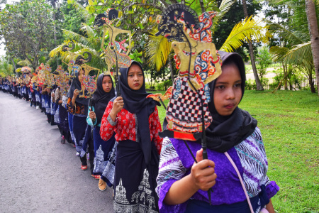 Silent walk to Borobudur