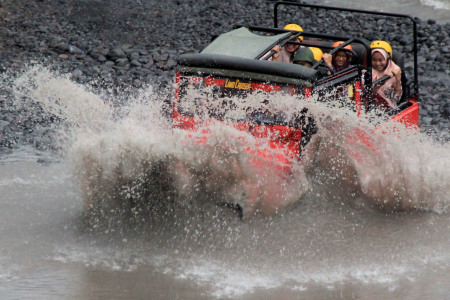 Land Cruiser Menjawab Semua