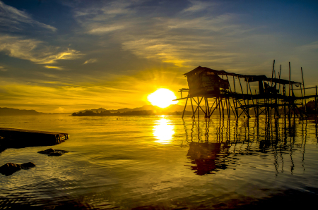 sunrise di kota balige