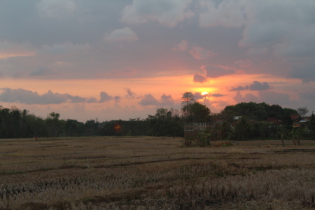 Senja Adalah Indah