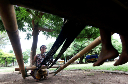 Kampung Tenun Tradisional