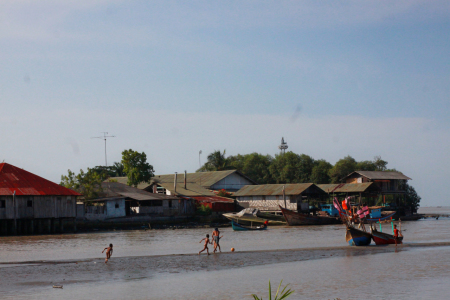 Sepakbola Pinggir Pantai