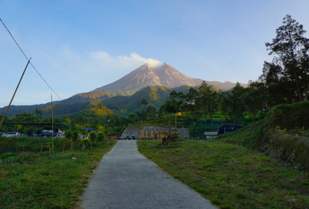 Keindahan Lereng Merapi