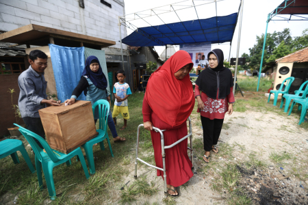 Demokrasi Ala Kampung