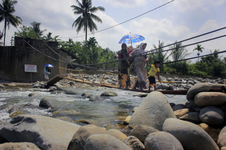 Meniti Jembatan Kehidupan