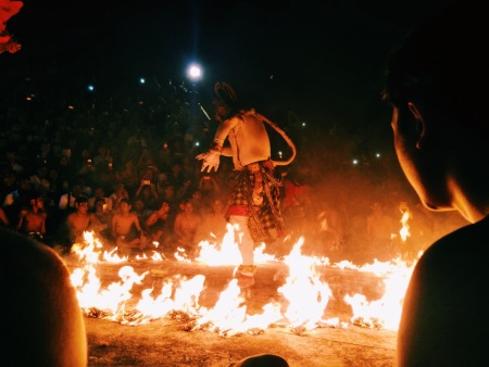 Tari Kecak Pura Uluwatu