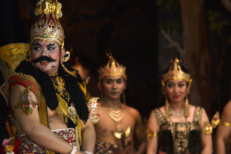 Biarkan Wayang Bercerita