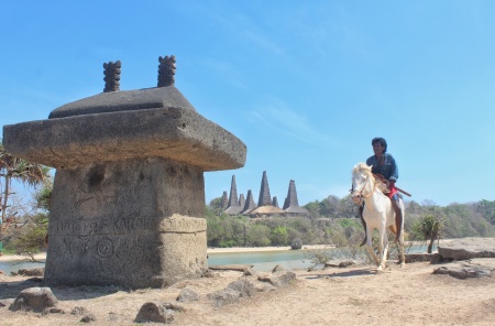 Kekayaan adat Sumba