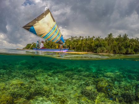 Nelayan Pantai Kecinan Lombok