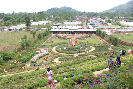 Panorama Kutabawa Flower Garden