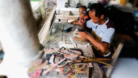 Kenalkan Budaya