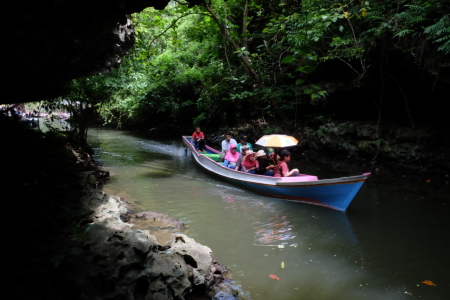 WISATA SUNGAI KARTS KAMPUNG RAMMANG RAMMANG