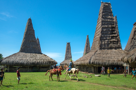 Kampung Adat Ratenggaro