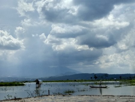 Mendung tak berarti hujan