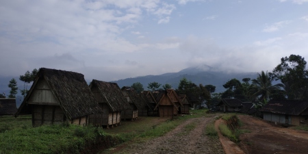 Kampung kedusunan ciptagelar sukabumi