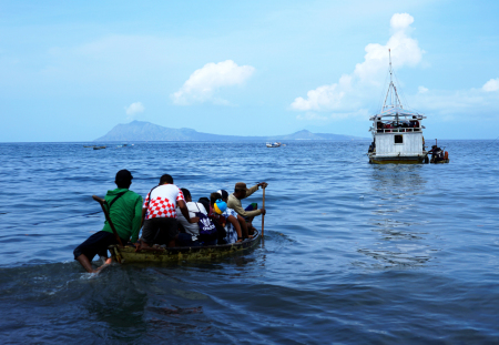 MENYEBRANG PULAU ENDE