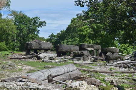 Kuburan Batu (Jejak Megalitikum)