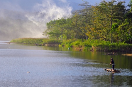 pengharapan di waduk seloromo