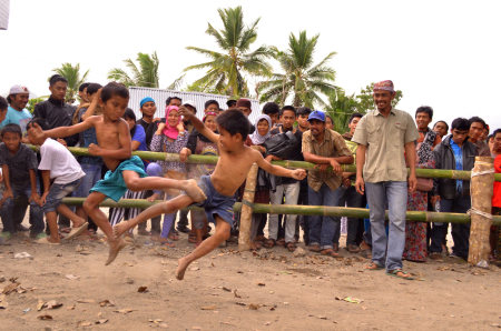 RING BERMAIN ADU KAKI SISEMBA