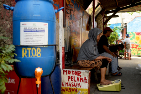 Bersantai di Kampung Berseri