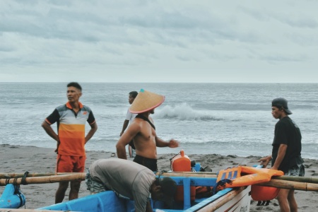 selesai berburu ikan