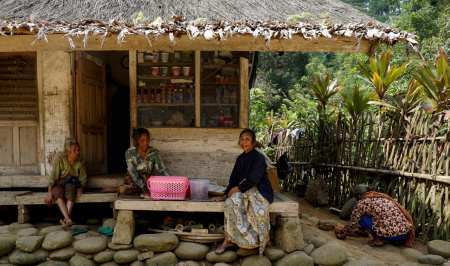 Sisi Lain Kehidupan di kampung naga tasikmalaya