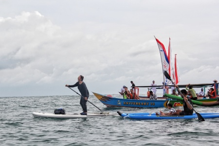 Bersahabat Dengan Laut