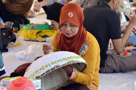 Melukis Tudung Saji