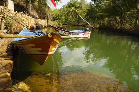 Wisata kali andalan pendapatan masyarakat desa kali Cokel.