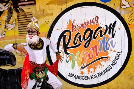 Pesona Budaya Kampung Ragam Warna