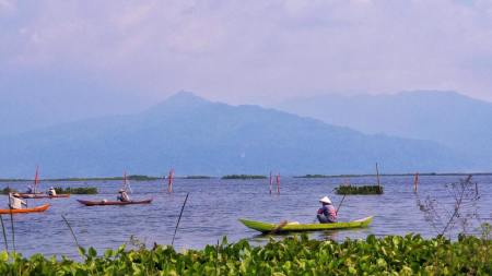 Cerita petani, gunung dan danau.