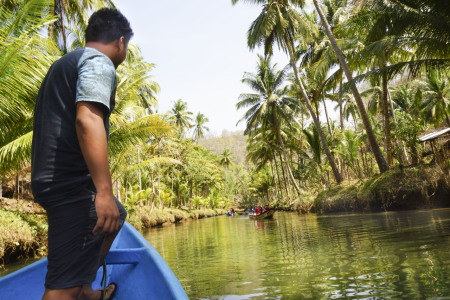 Wisata sungai menjadi andalan masyarakat Kali Cokel.