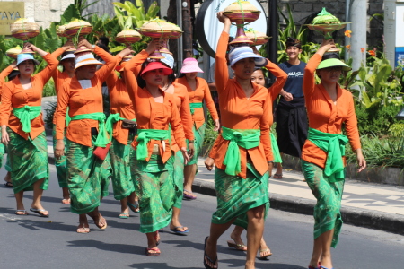 Ragam kesenia / Kegiatan adat Proses Kremasi