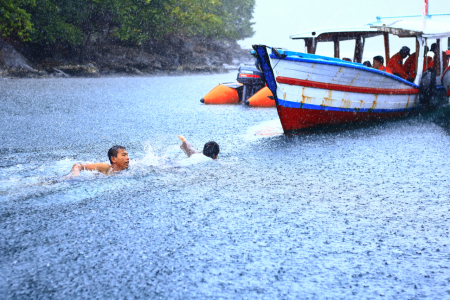 Laut Tempat Bermain