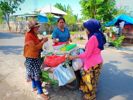 Jual Sayur Untuk Memudahkan Masyarakat