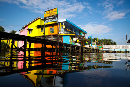 Kampung warna warni kuantan