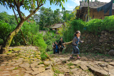 Sosialisasi Gotong Royong suku Baduy